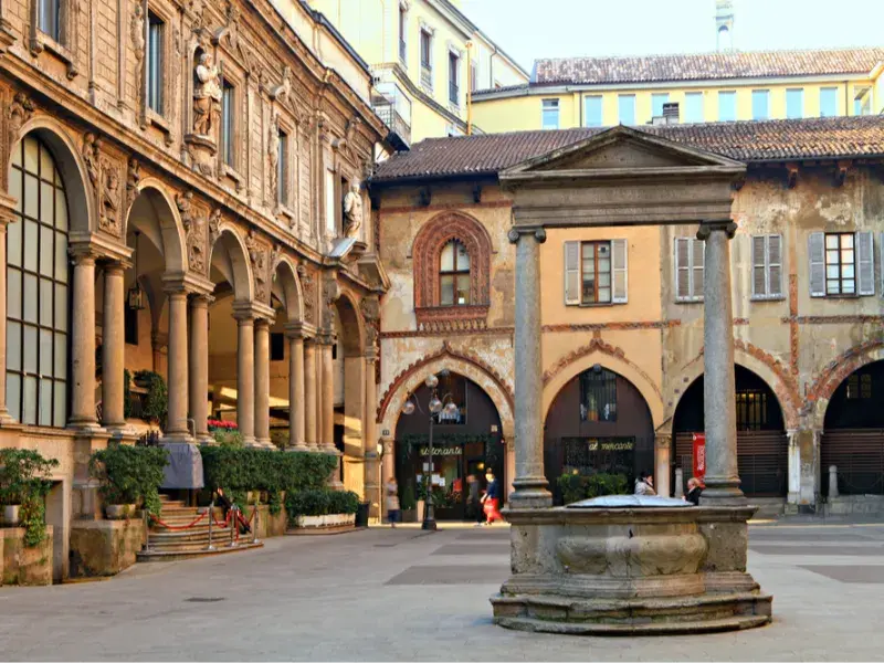 Piazza Mercanti