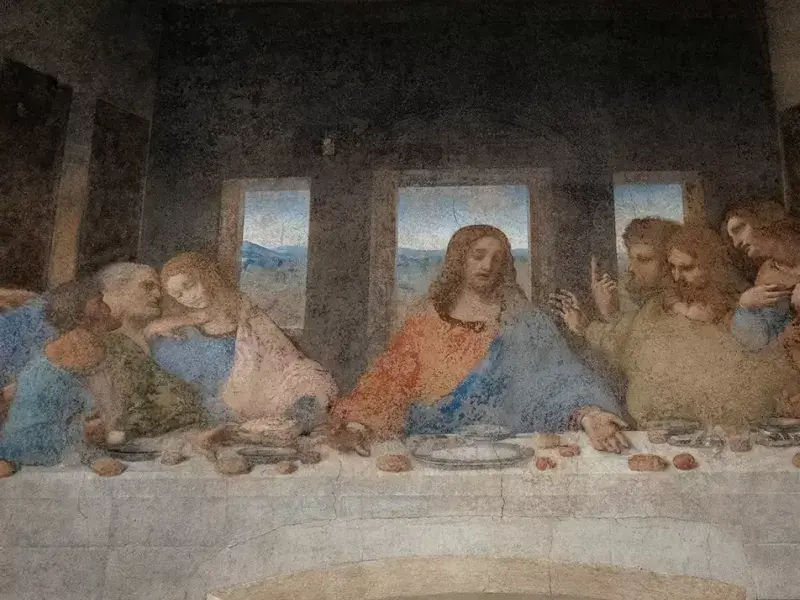 Marvel at Da Vinci’s The Last Supper